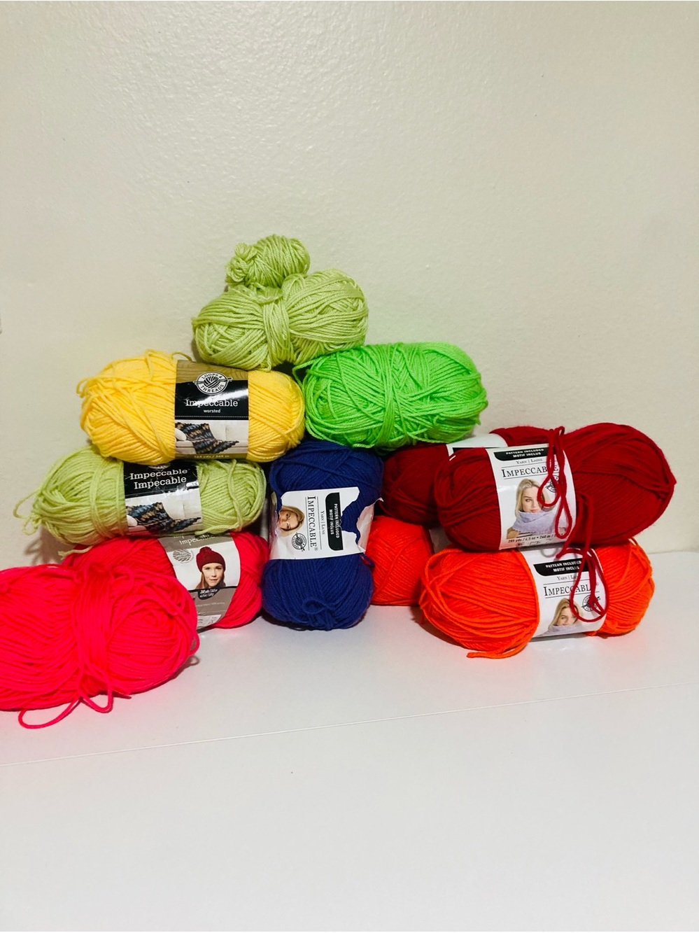 1310 g / 2 lb 14 oz 11 = 7 NWT + 4 Impeccable Acrylic Yarn Bundle - Bright Color